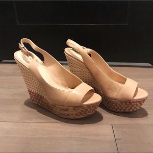 Gianni Bini • Nude Wedges •